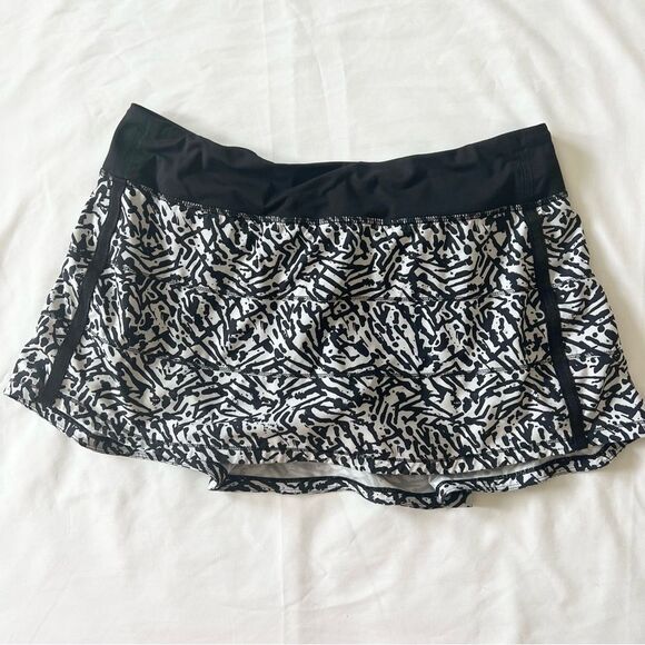 Lululemon pace rival athletic skirt skort mid rise women’s size 10 black white - Picture 2 of 7